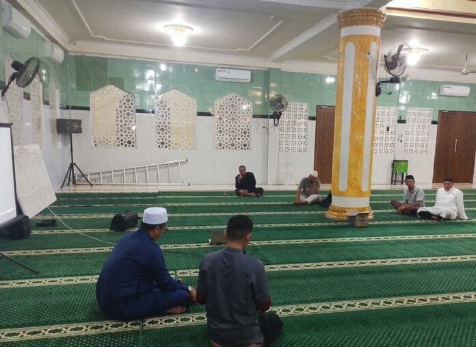 Bedah Buletin Kaffah: Menakar Efek Jera Hukum Sekuler vs Hukum Islam